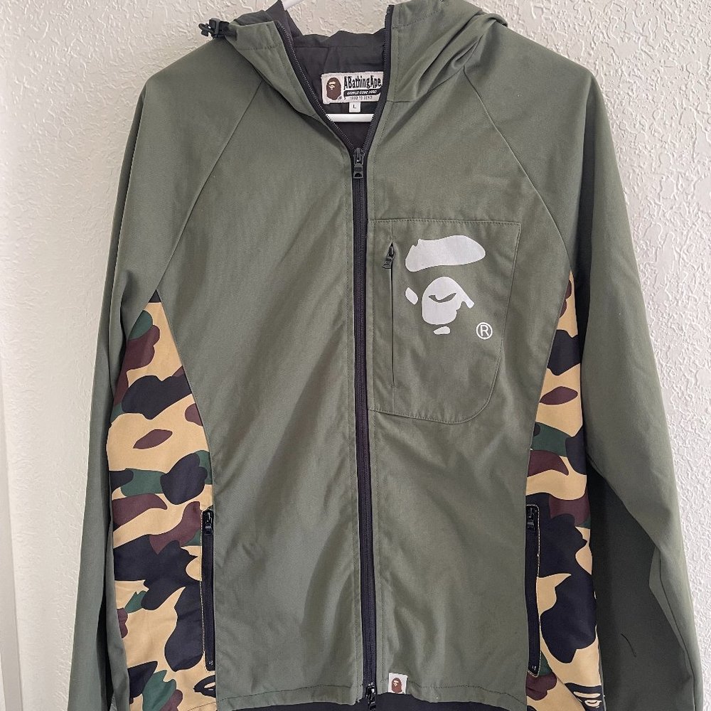 BAPE JACKET (USED)